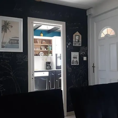 3 étoiles Près Des Plages, Parking, Wifi, Clim *