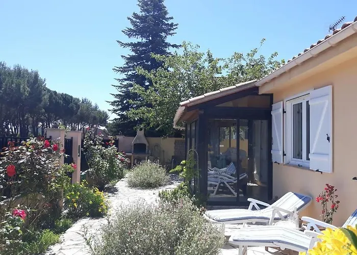 3 Etoiles Pres Des Plages, Parking, Wifi, Clim Semesterbostad *